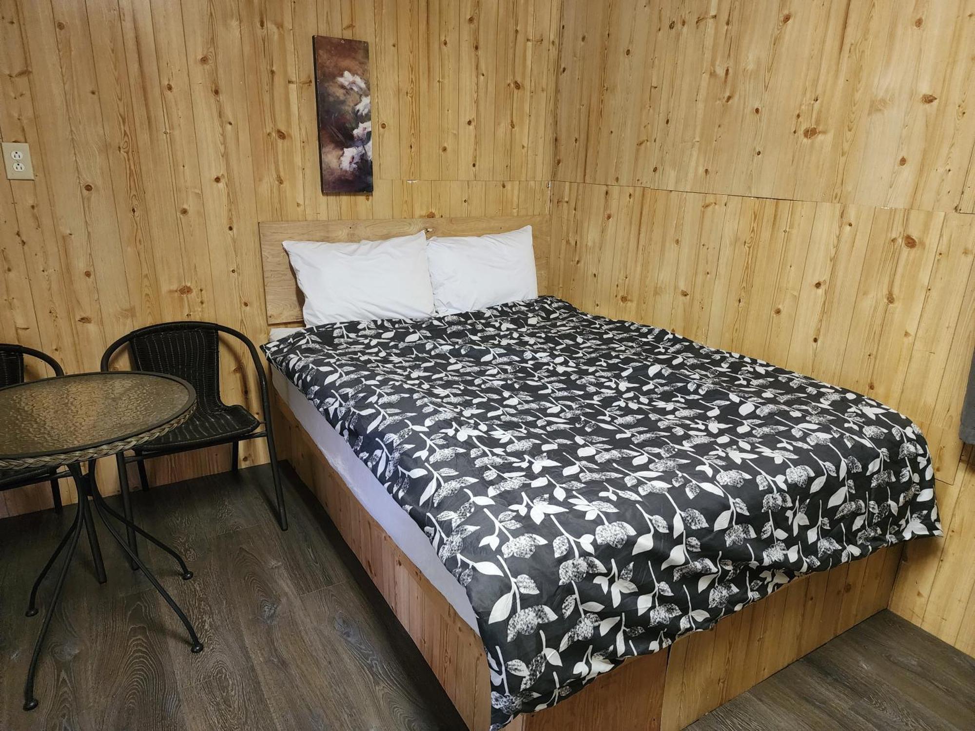 Oakhill Pines Campground Bridgewater Esterno foto